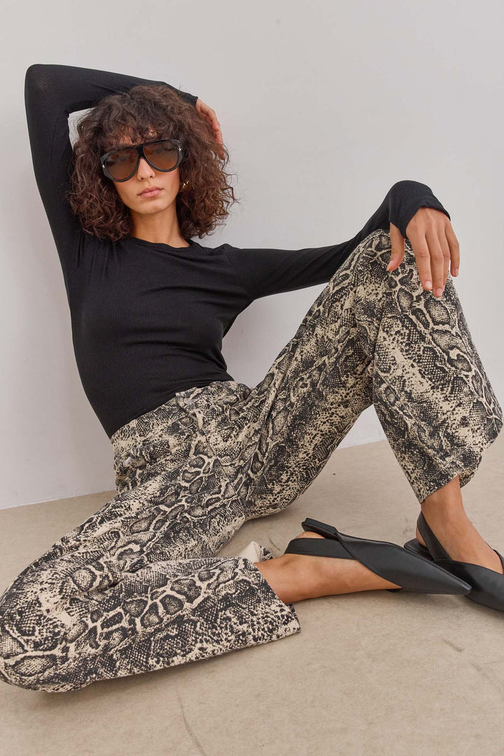 מכנסי דנים סנייק גזרה רחבה | מנוחש