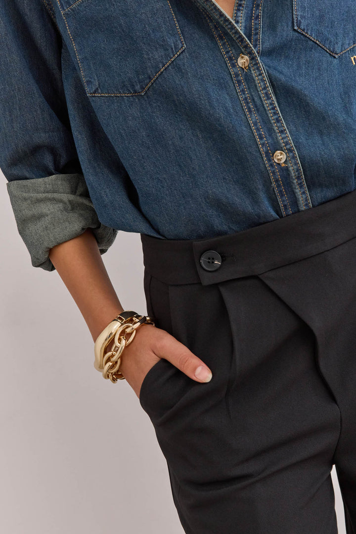 מכופתרת ג'ינס ג'ונסון רקמת לוגו | ג'ינס