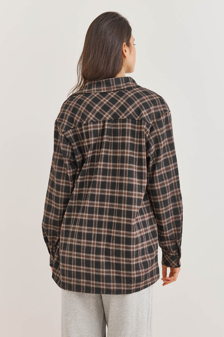 מכופתרת לילו משבצות גזרת אוברסייז | שחור/חום