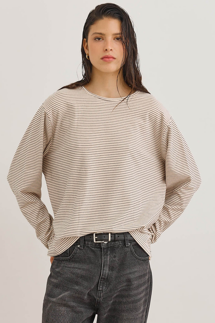 חולצת דיימון סטרייפס לייבל עור | קרם/שחור