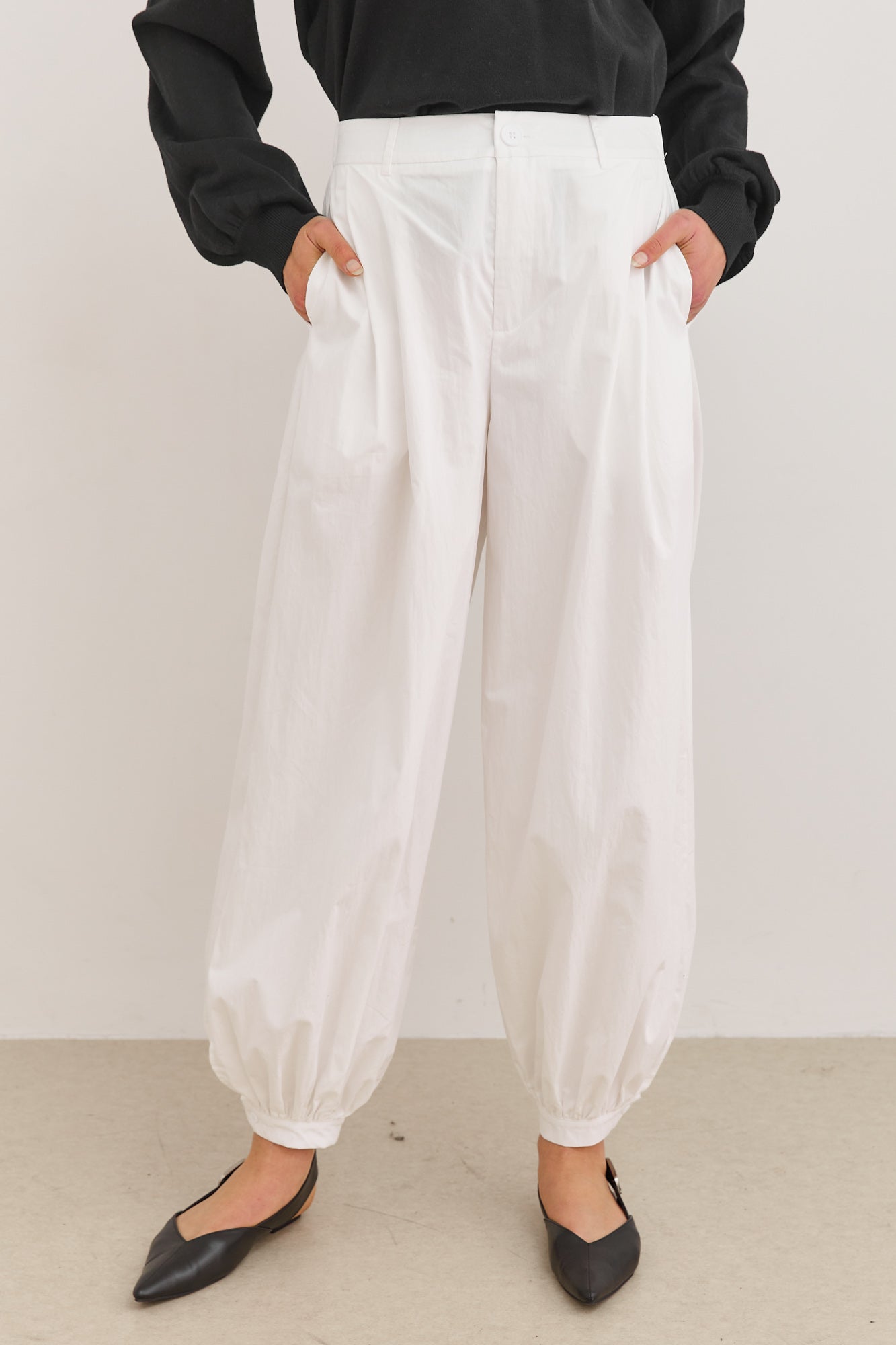 מכנסי בלון מקס בגזרה רחבה | לבן