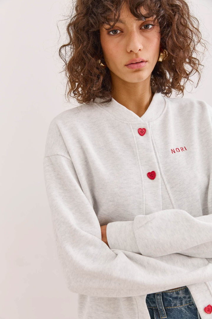 בומבר סוויטהארט בשילוב כפתורי לב | אפור בהיר