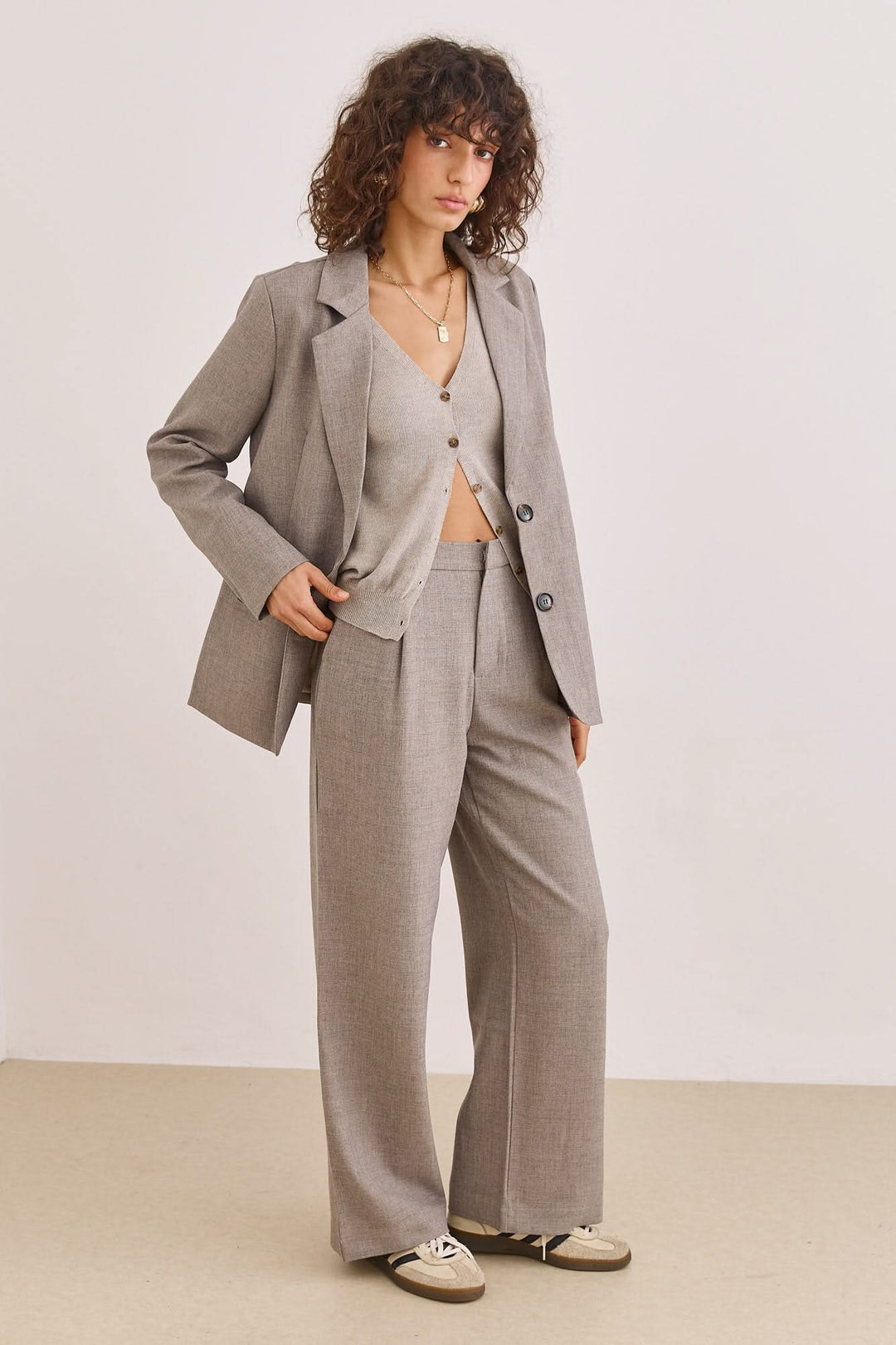 בלייזר מחויט אמבר גזרת אוברסייז  | חום אפרפר