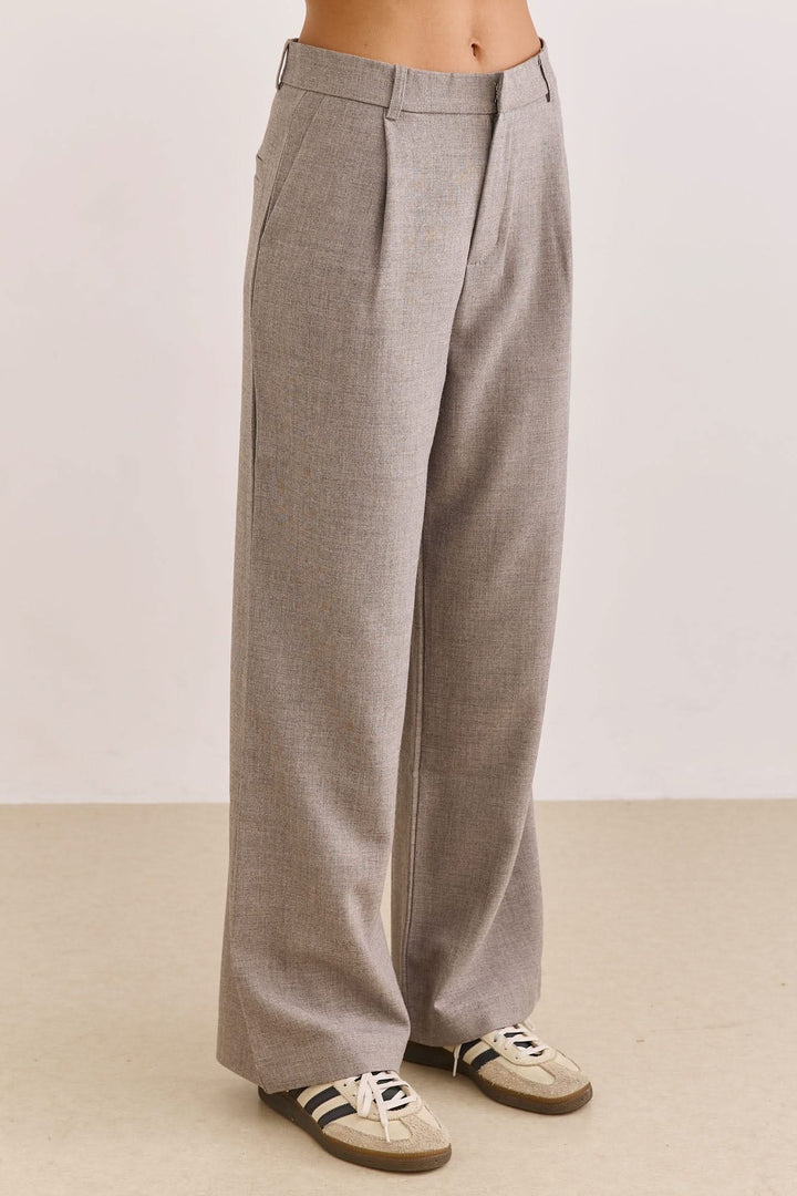 מכנסיים מחויטים אמבר  | חום אפרפר