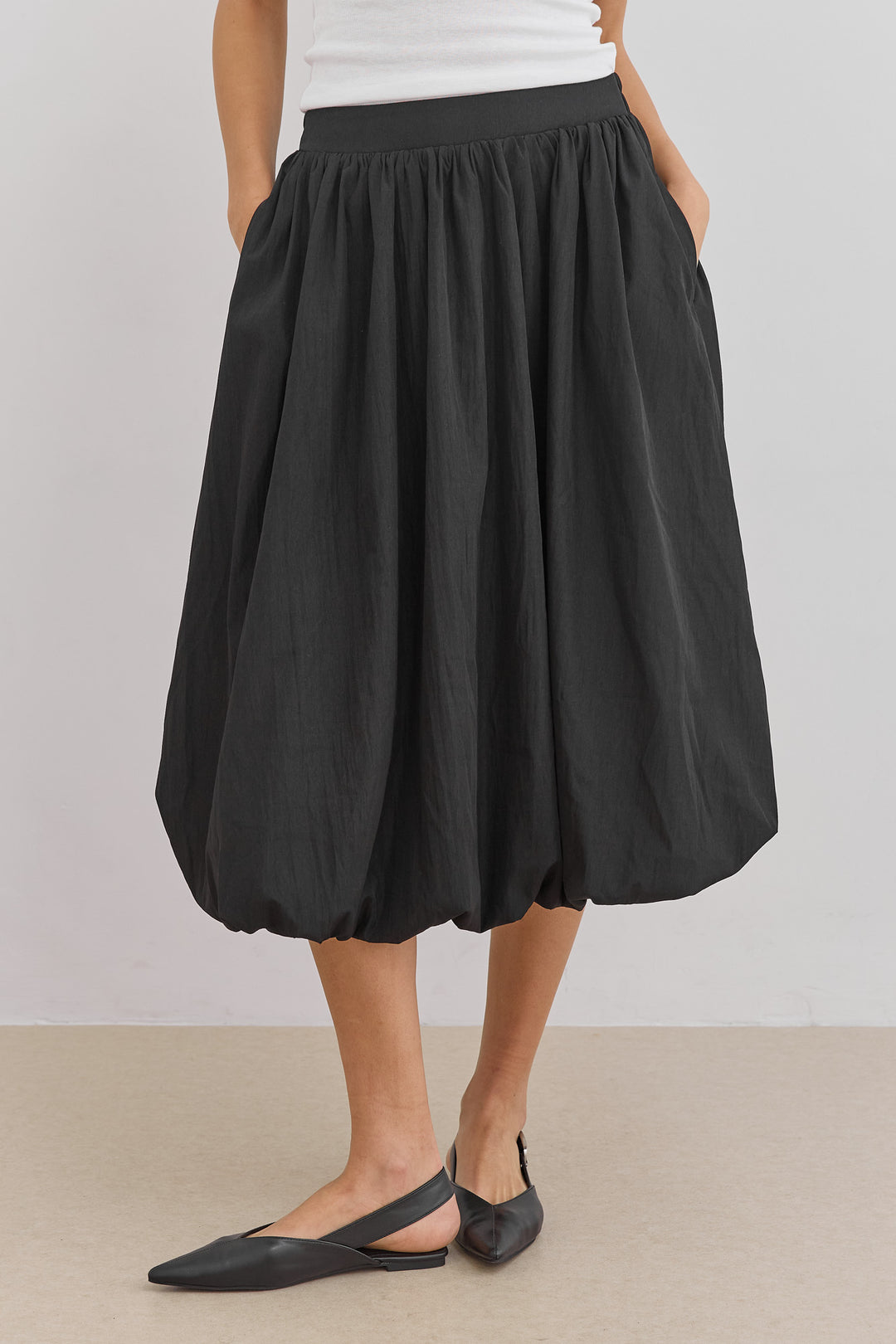 חצאית בלון אניה אורך מידי | שחור