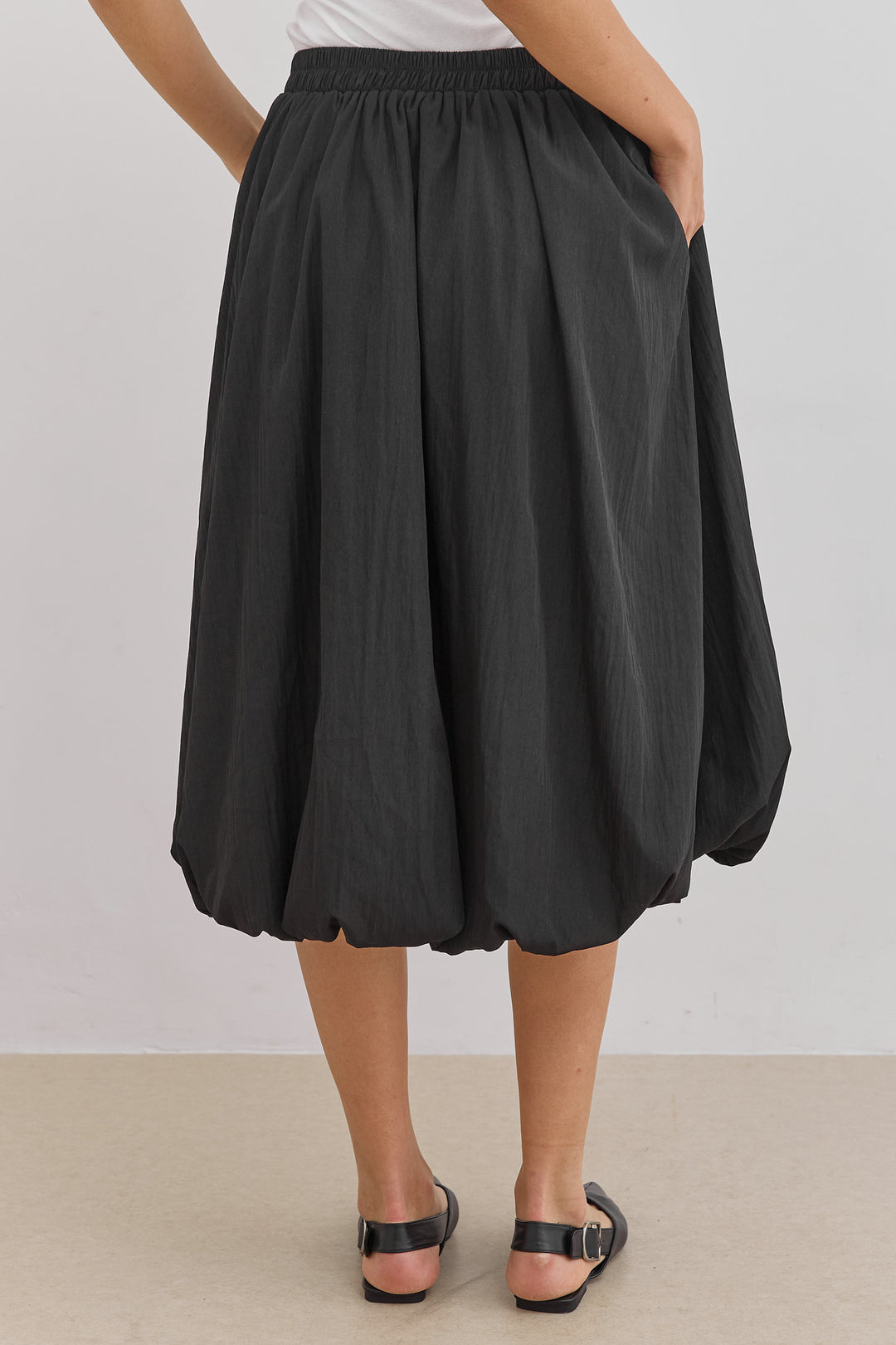 חצאית בלון אניה אורך מידי | שחור