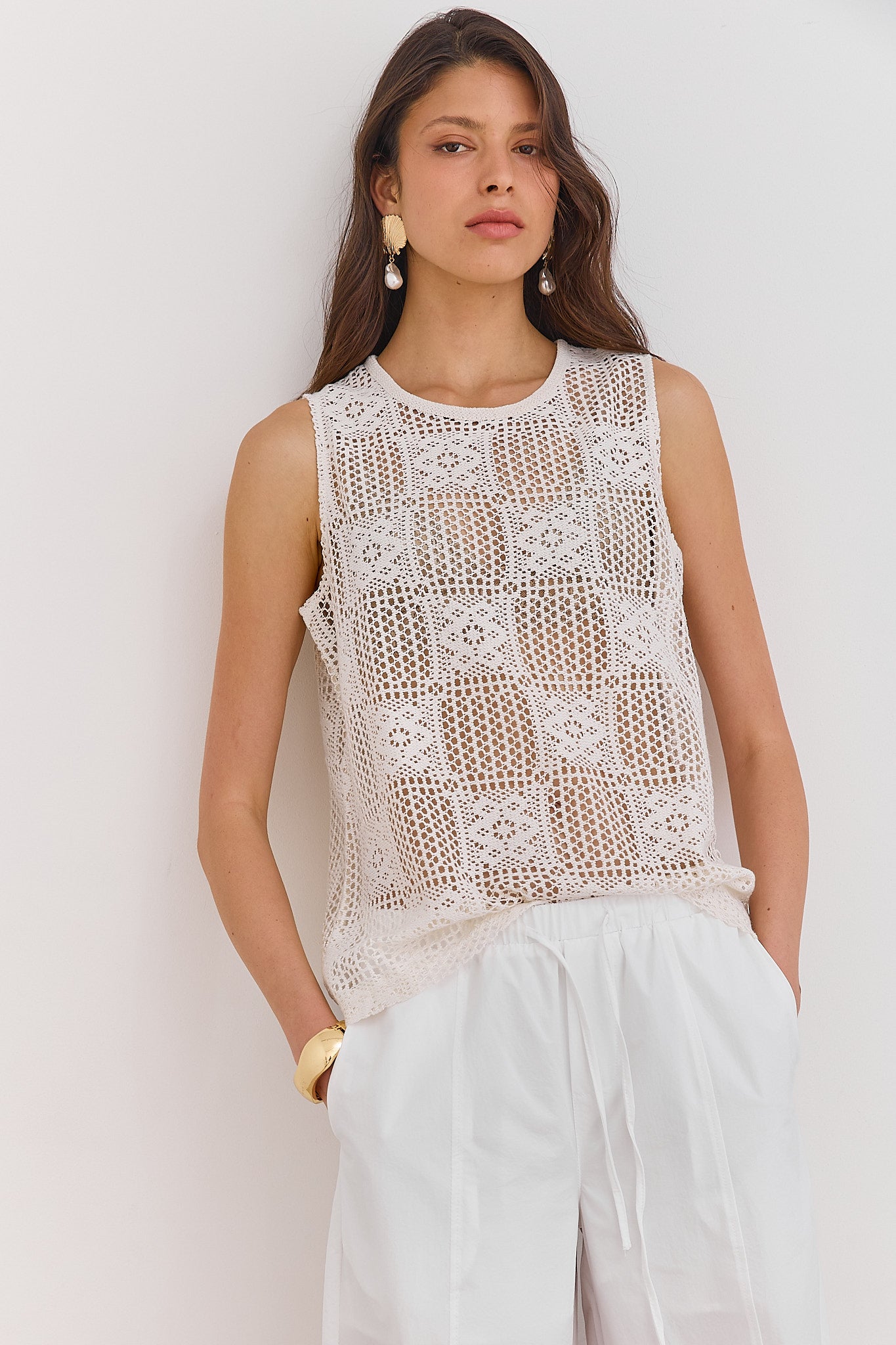 חולצת סנדי רקמת תחרה | בז'