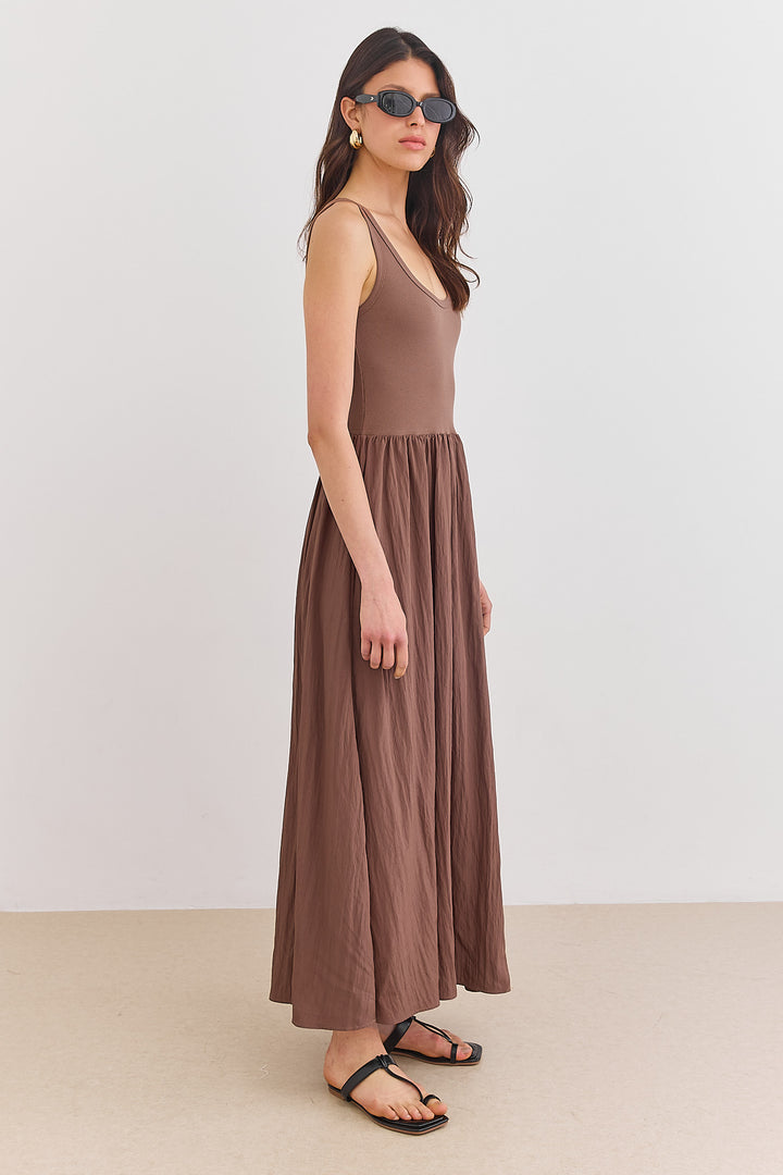 שמלת מקסי אלכסנדרה בד משולב | חום