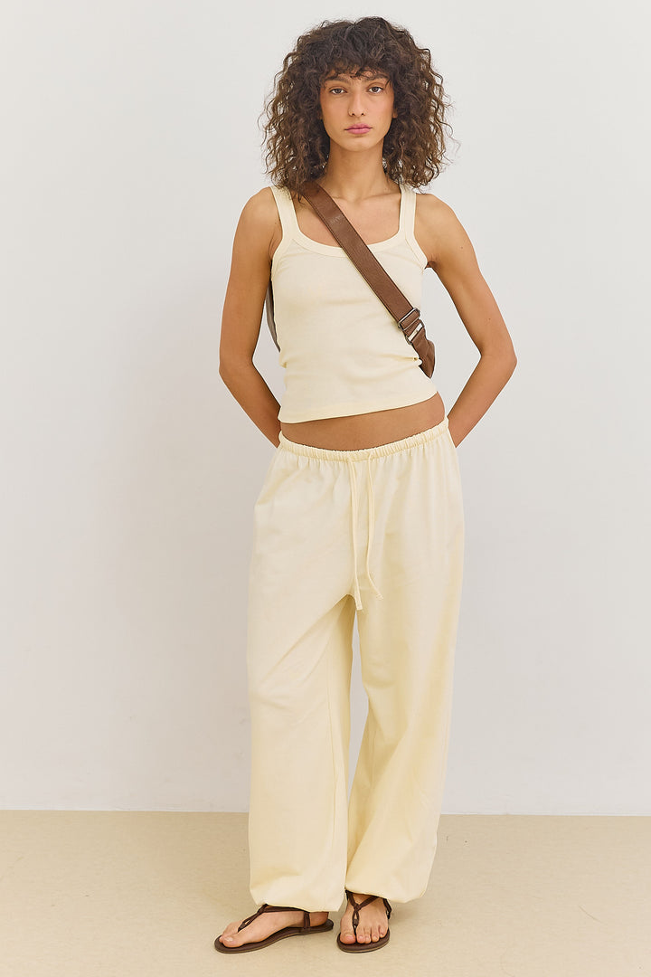 גופיית ריב סשה | צהוב חמאה