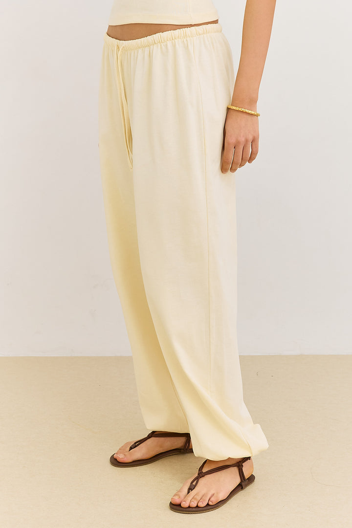 מכנסי בלון סשה בשילוב גומי | צהוב חמאה