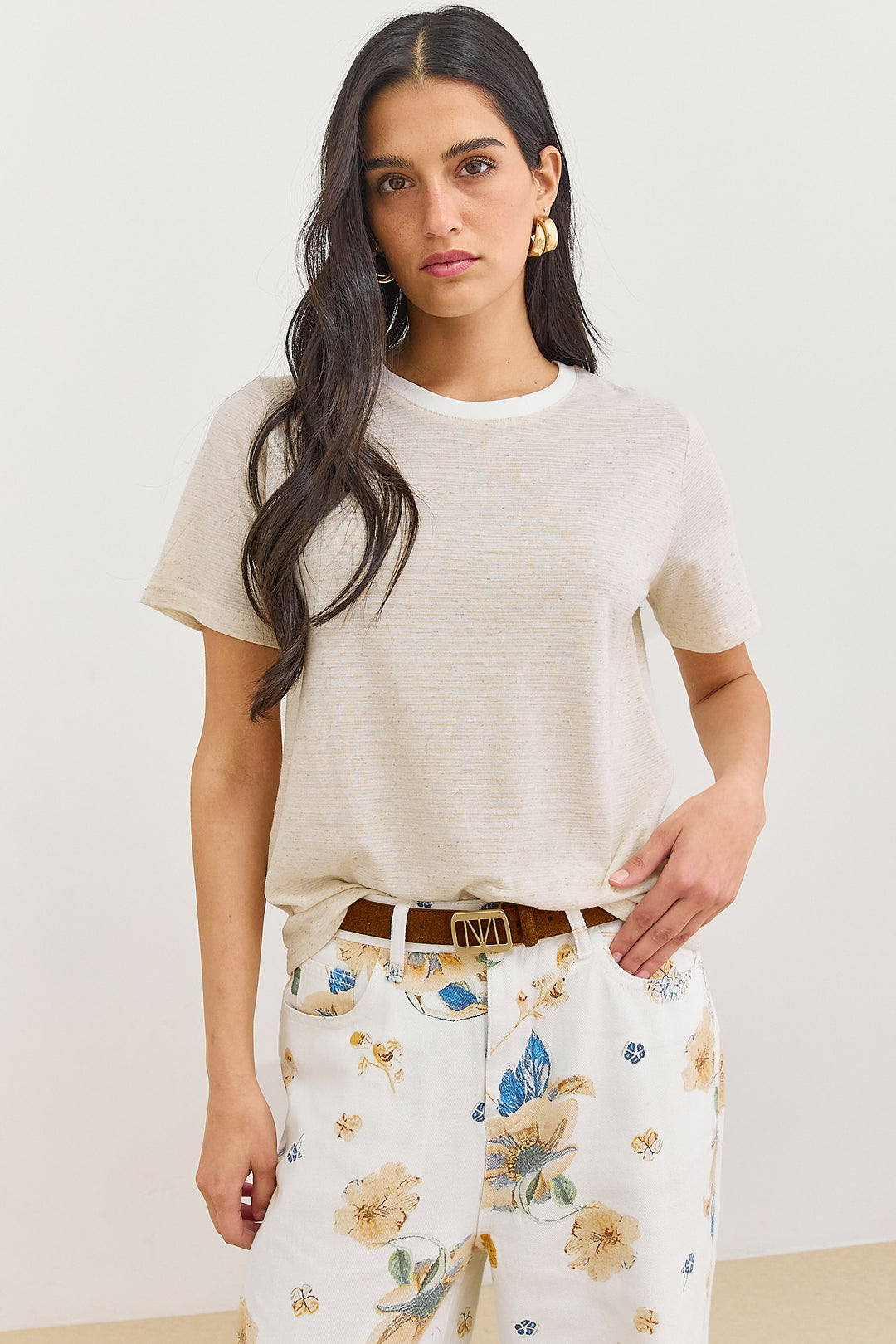 טי שירט לוקאס סטרייפס | בז'/לבן