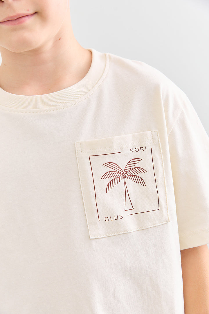 טי שירט בשילוב כיס ופרינט | בז'