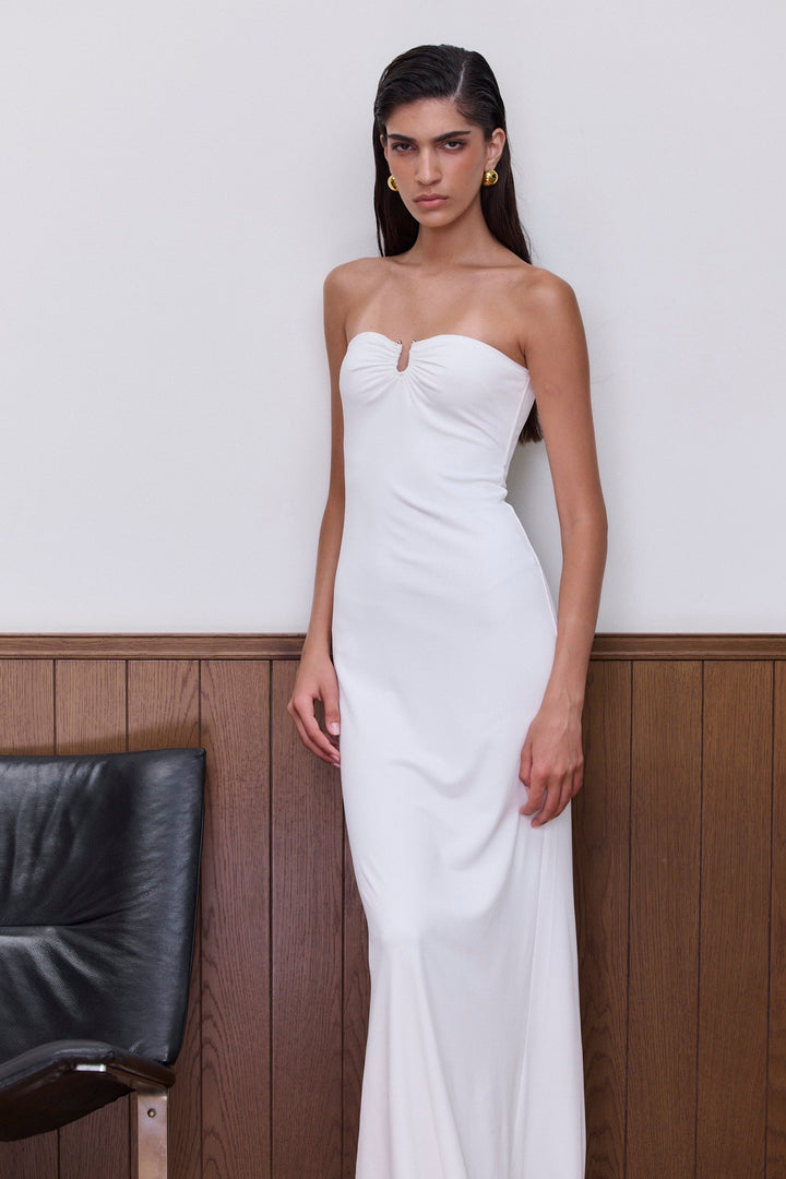 שמלת מקסי אייריס עם מחשוף קדמי | לבן