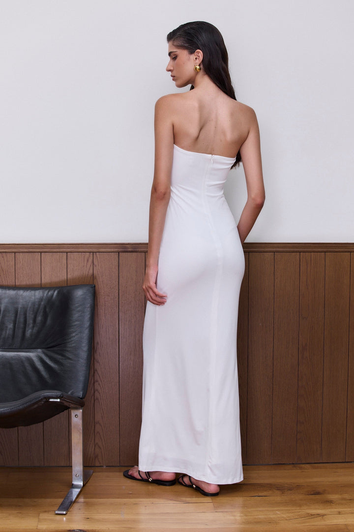 שמלת מקסי אייריס עם מחשוף קדמי | לבן