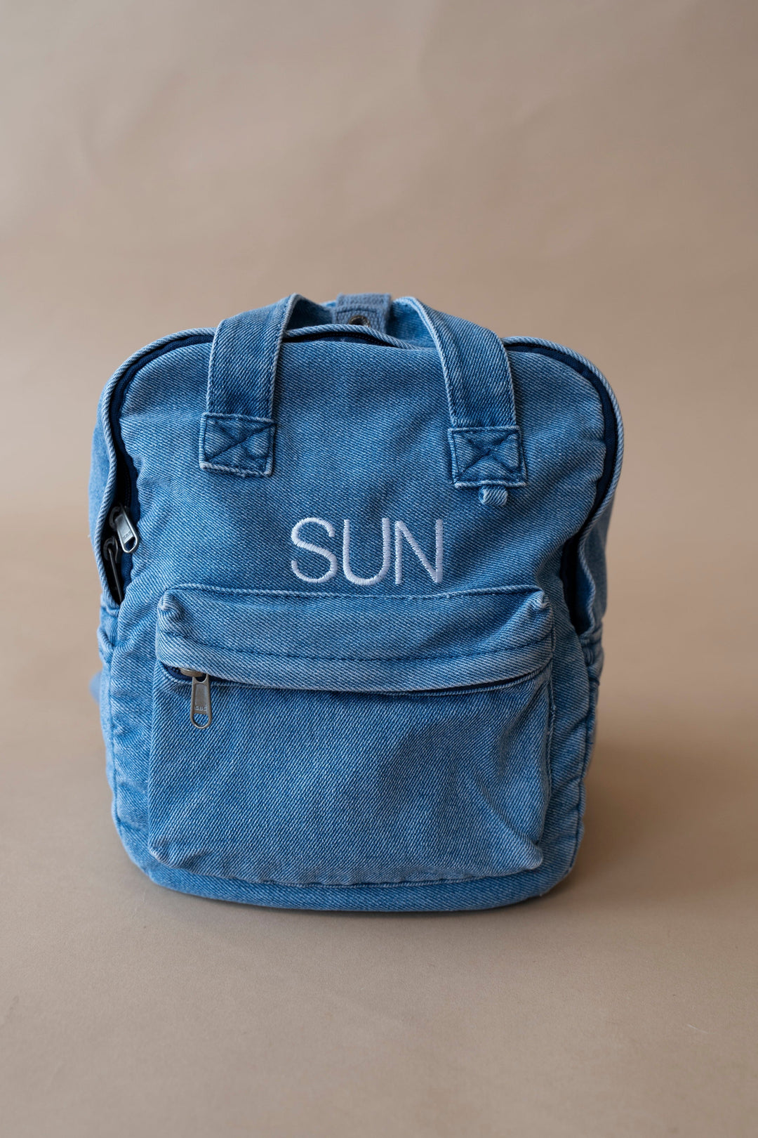 תיק גב דנים קטן | ג'ינס בהיר