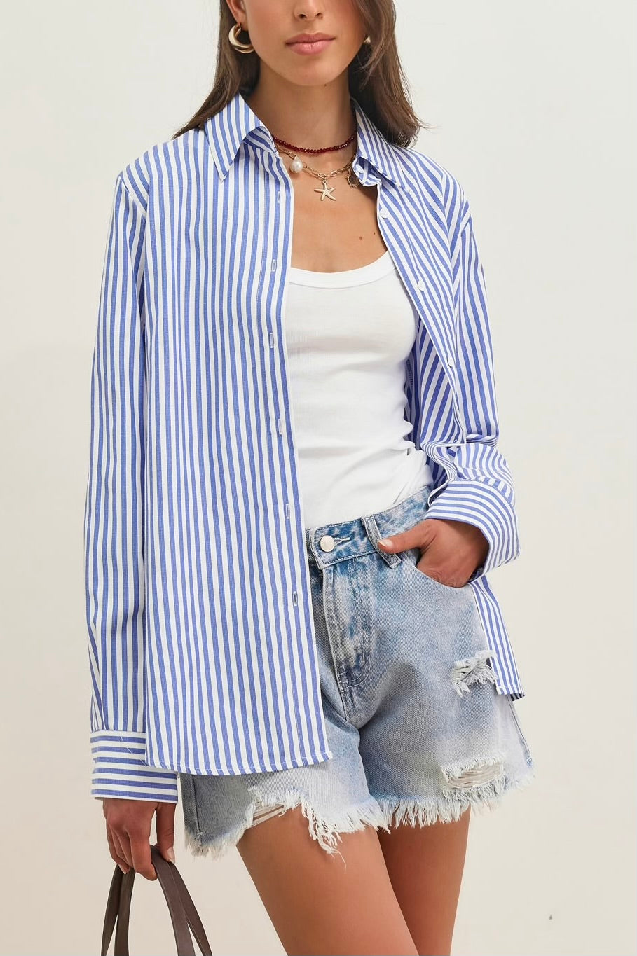 מכופתרת ריצ'י סטרייפס רקמה בגב | כחול/לבן