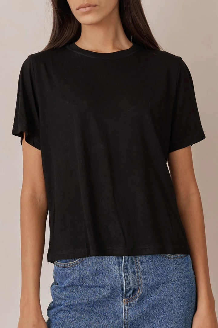 טי שירט טרוי בד שקפקף | שחור