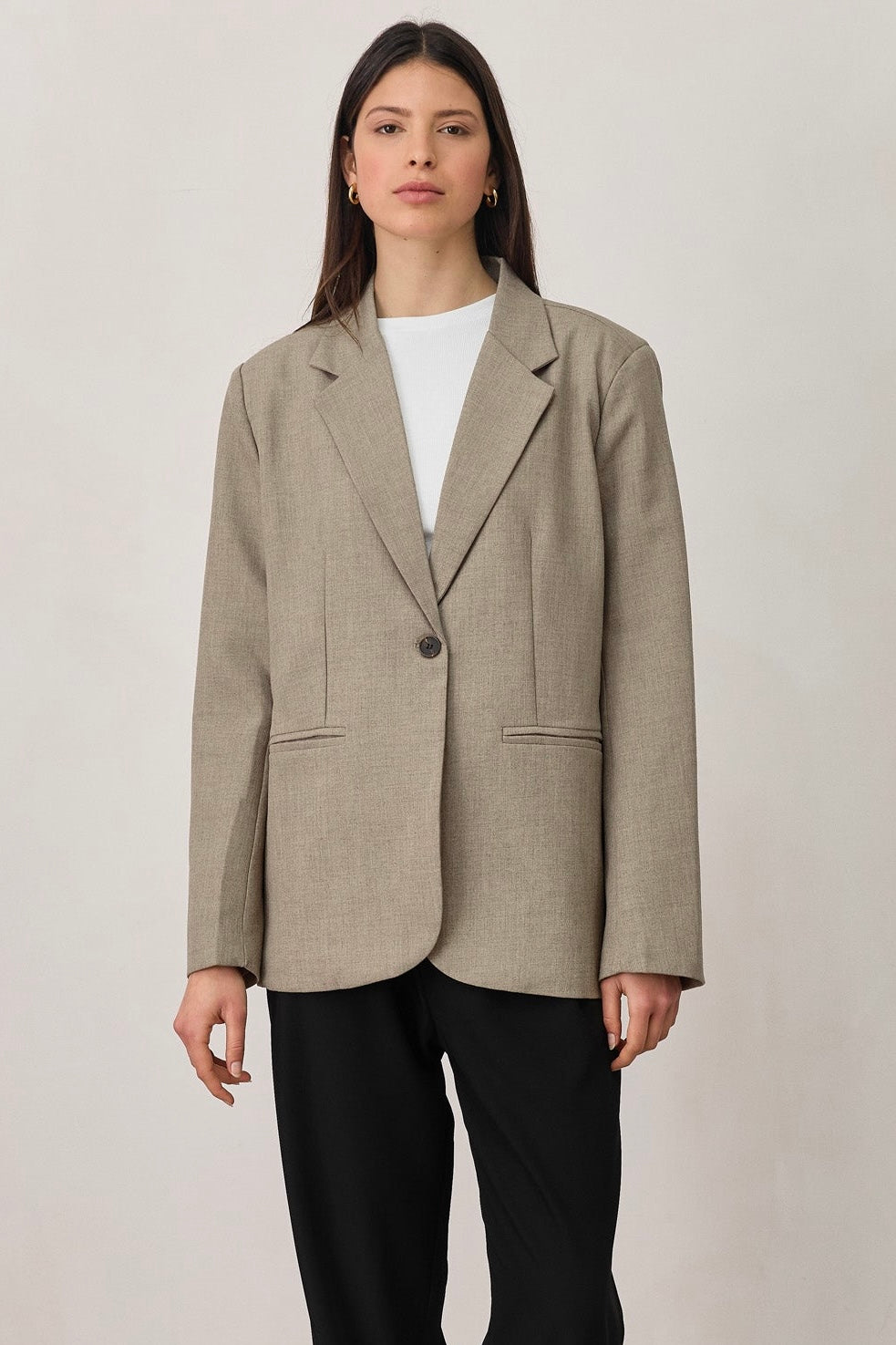 בלייזר מחויט מארק בגזרה אוברסייזית | חום אפרפר