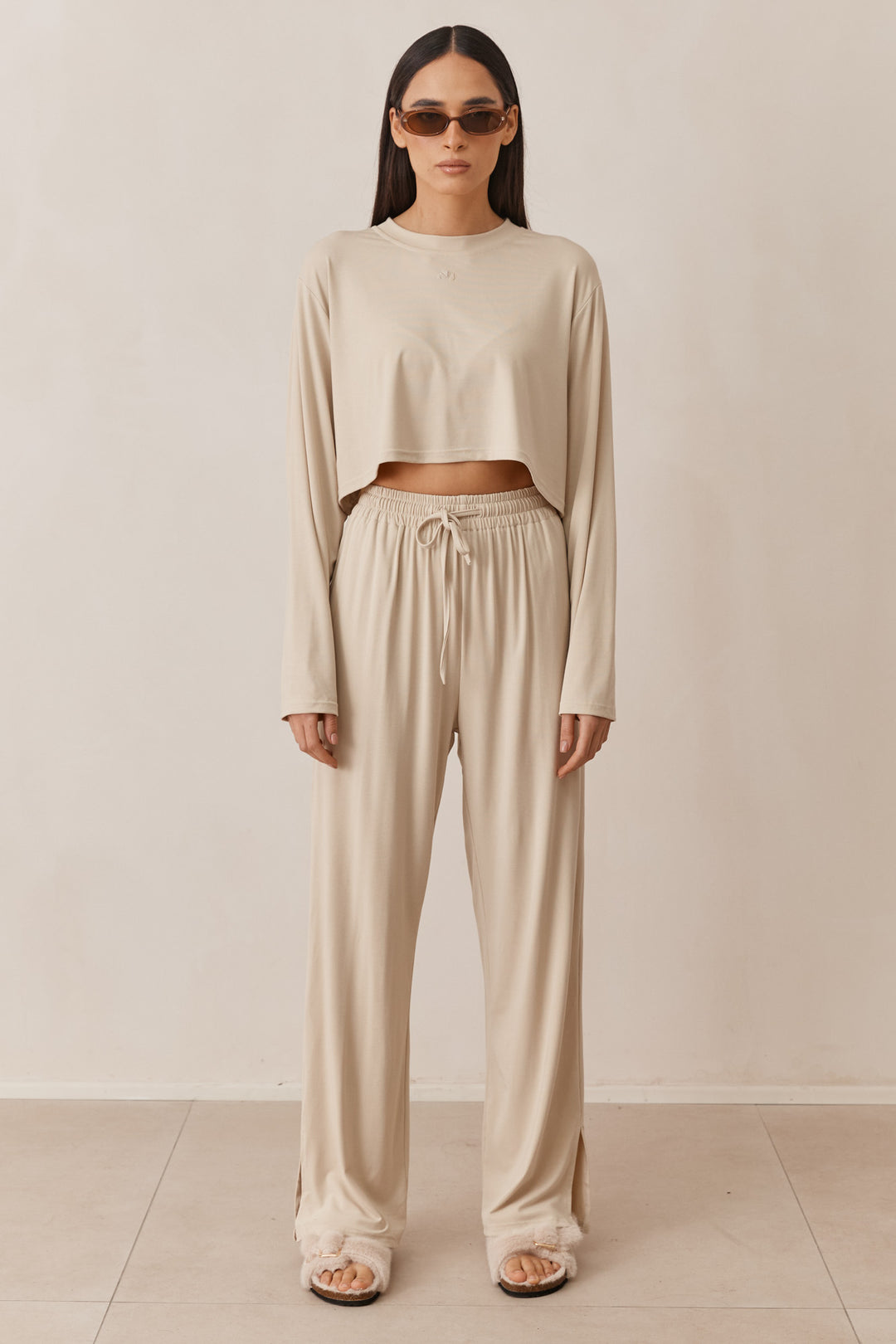 חולצת נורי קרופ שרוולים ארוכים | בז'