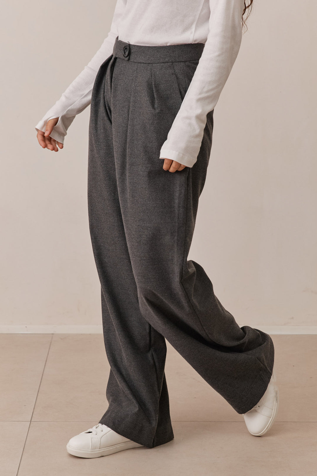 מכנסיים מחויטים בוסטון בד צמרי | אפור כהה