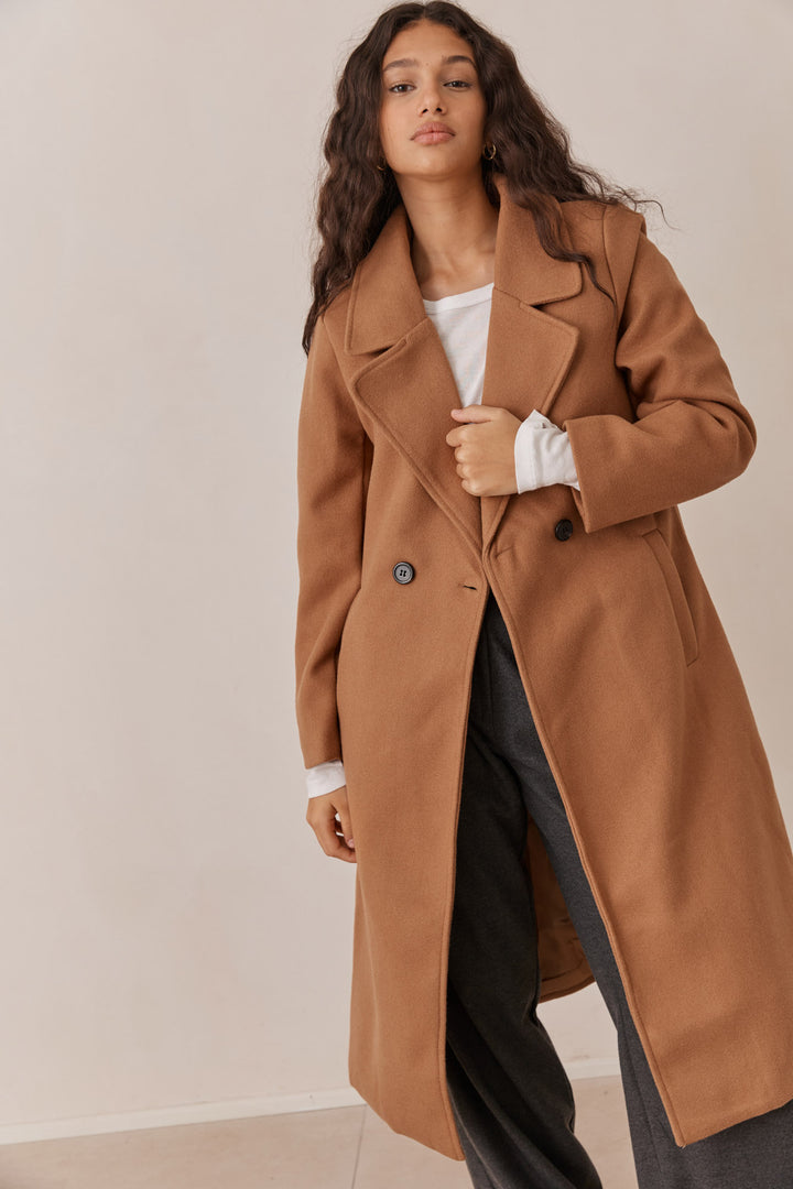 מעיל ארוך קייל בשילוב צווארון | חום