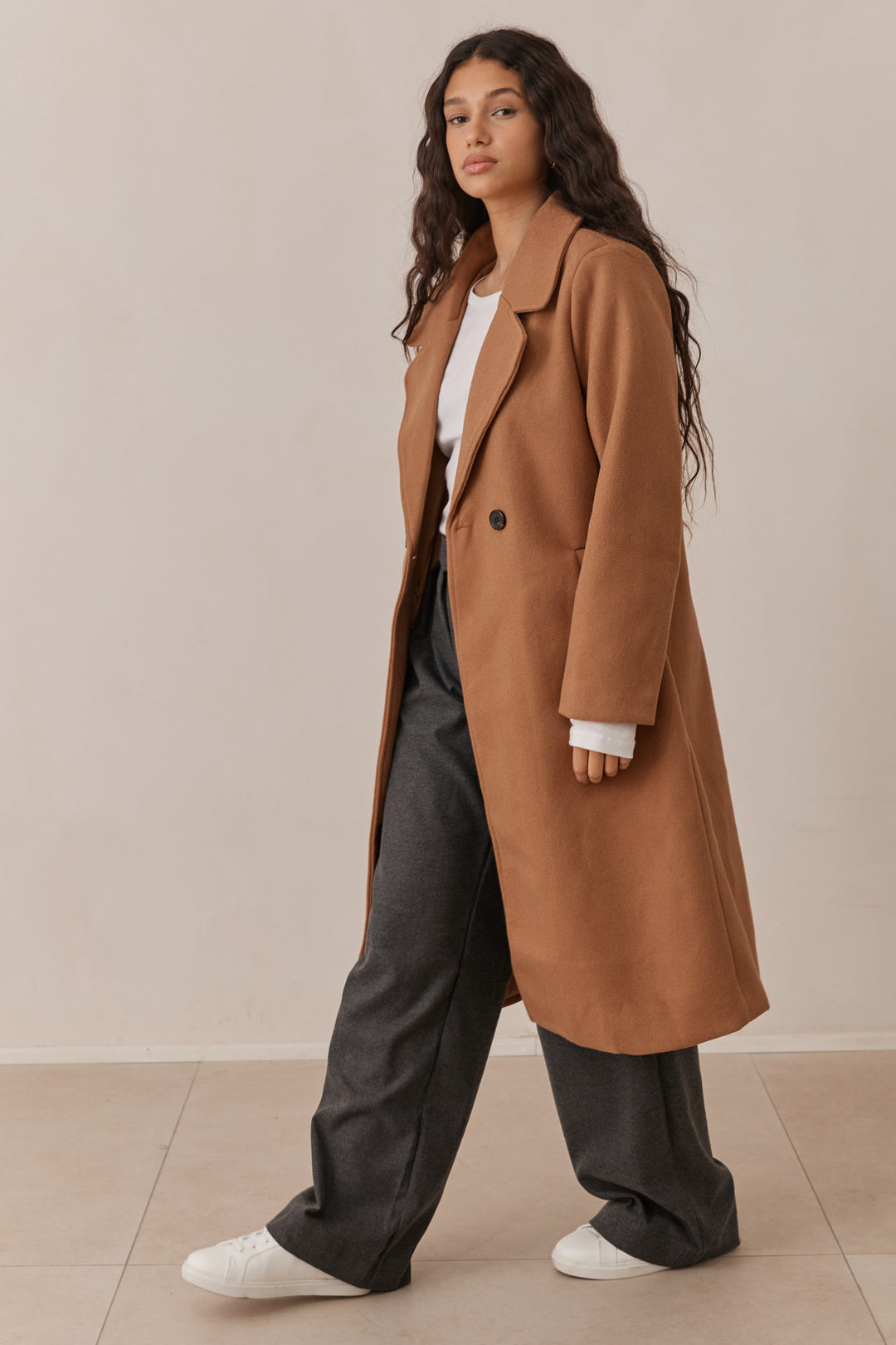 מעיל ארוך קייל בשילוב צווארון | חום