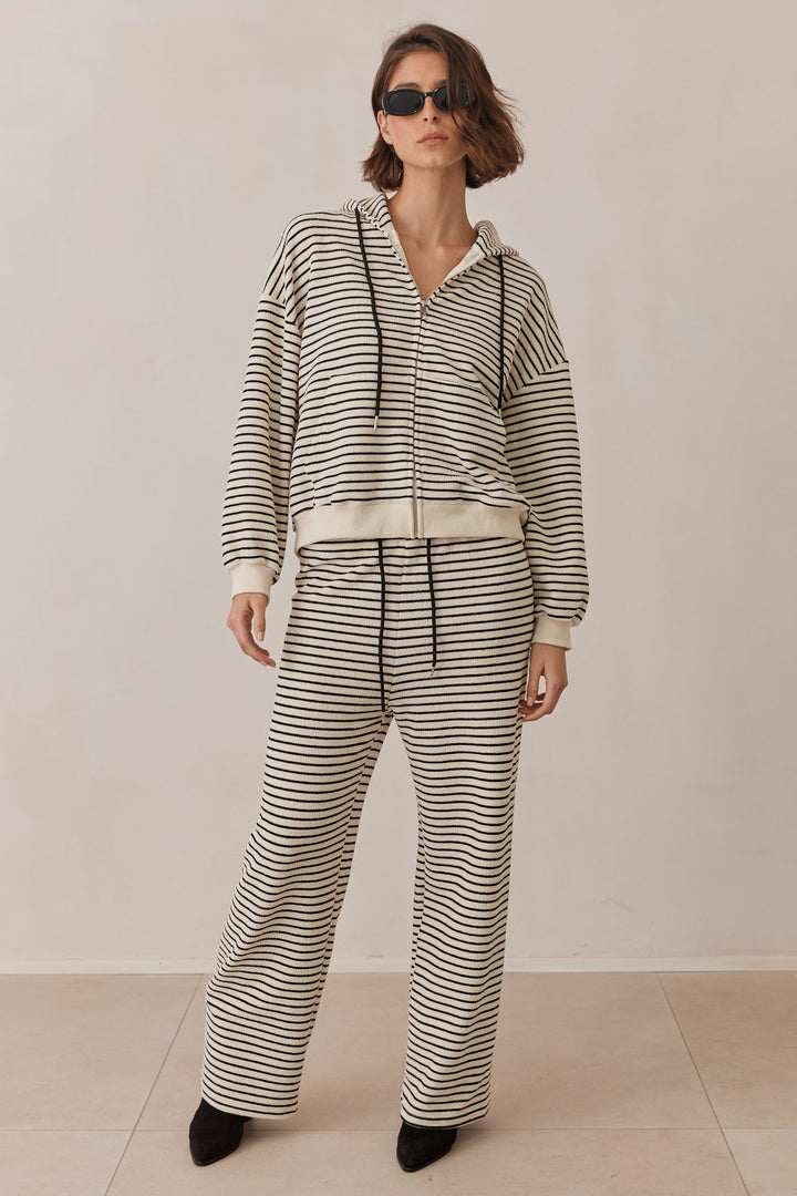 מכנסי סטרייפס קייט | לבן/שחור