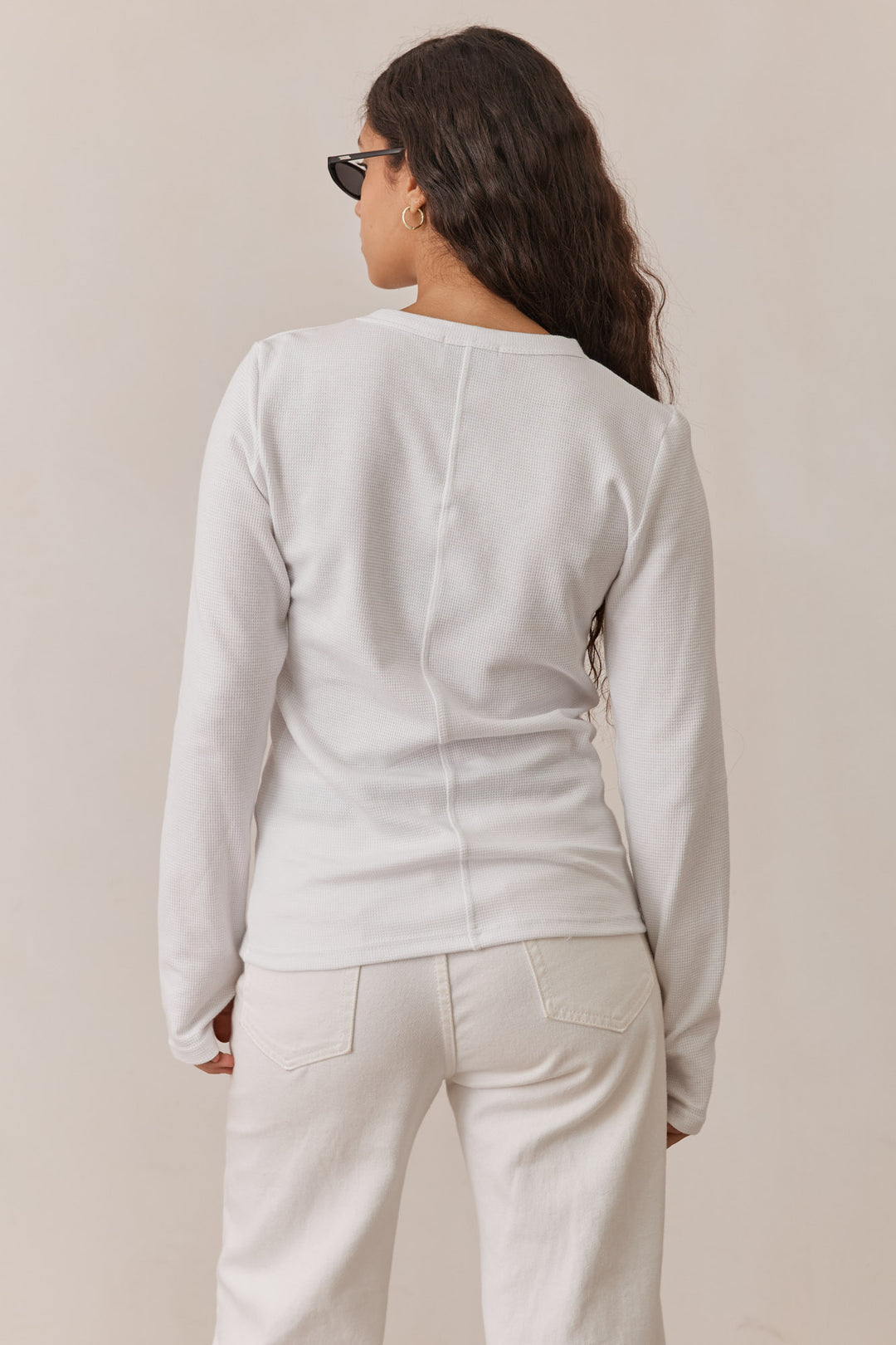 טי שירט לני וופל שרוולי כפפה | לבן