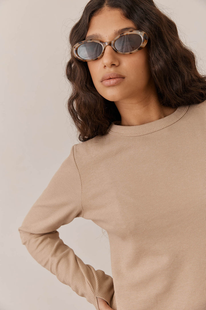 טי שירט לני וופל שרוולי כפפה | בז'