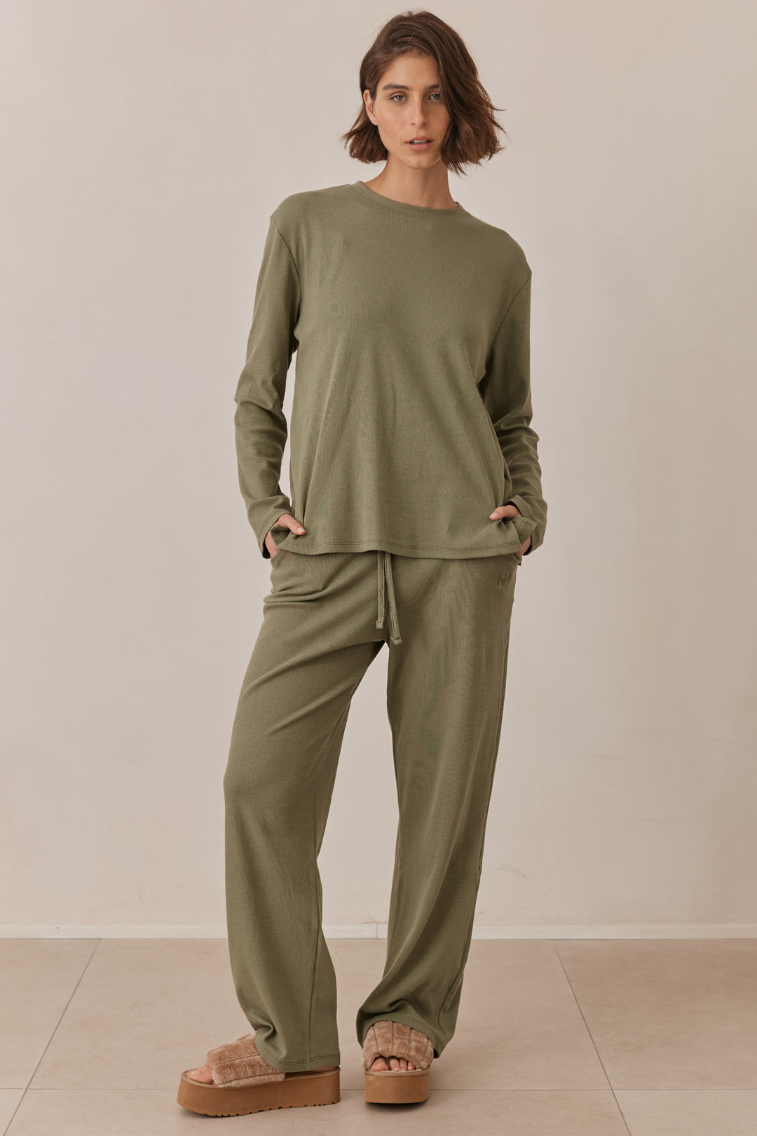 חולצת מארני בד ריב בשילוב קשירה ורקמת לוגו | ירוק זית