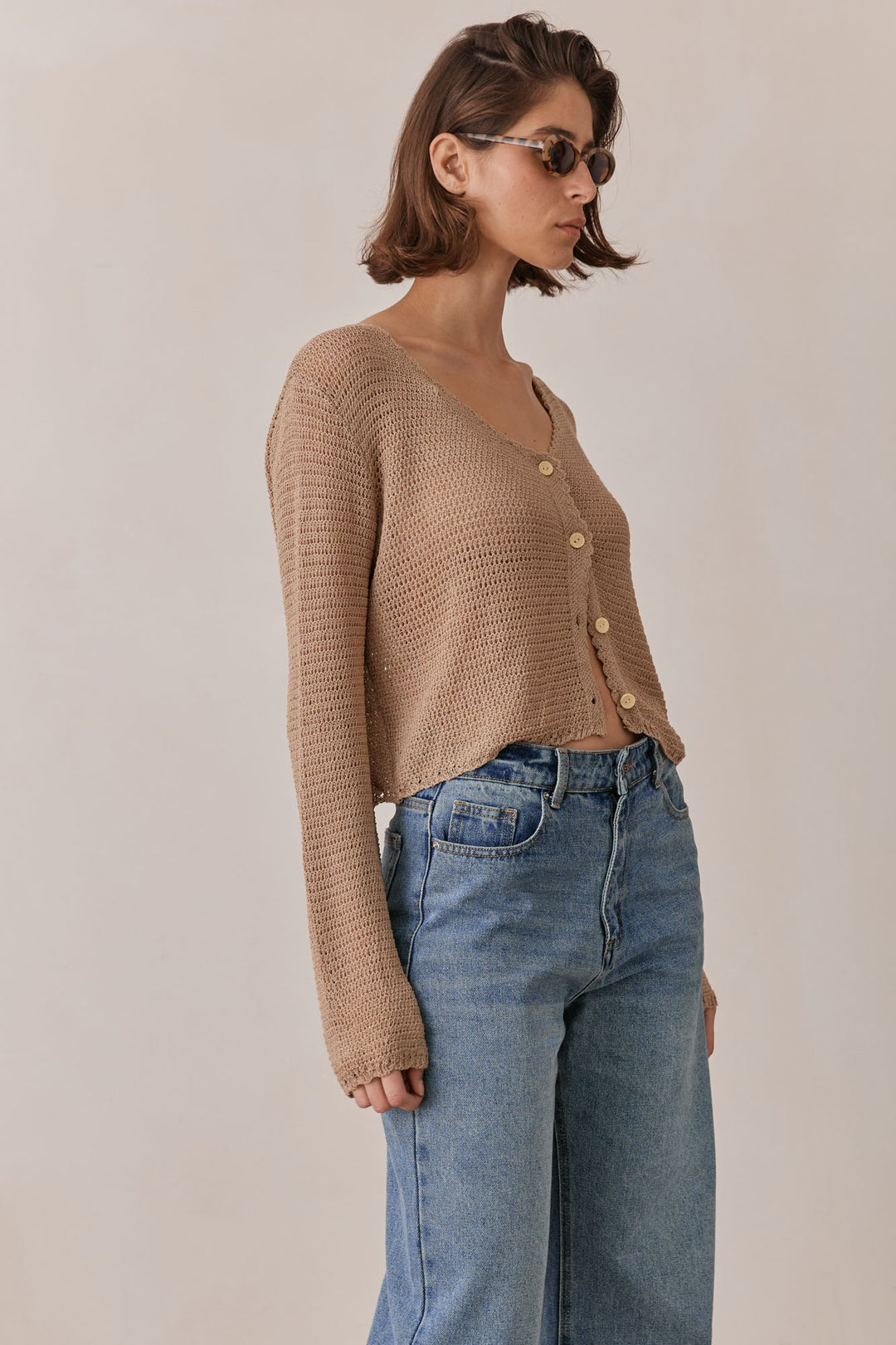 מכופתרת ליה בד קרושה | מוקה