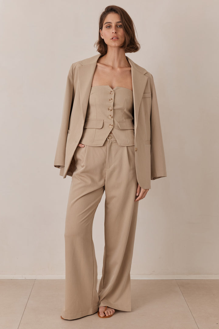 סטרפלס אליס מחויט בשילוב כפתורים | בז'