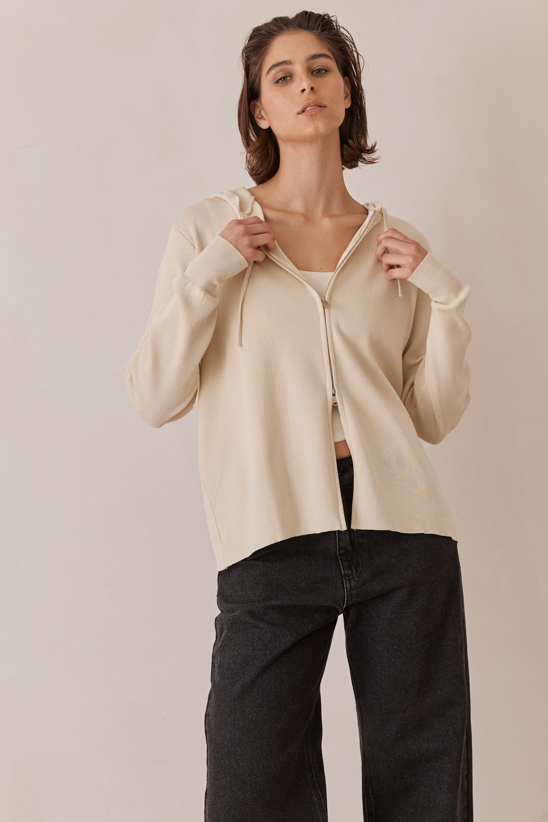 קפוצ'ון סריג נואל בשילוב רוכסן | קרם