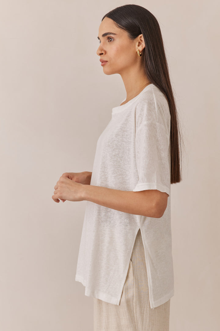 טי שירט אייברי גזרה אוברסייזית שקפקפה | לבן