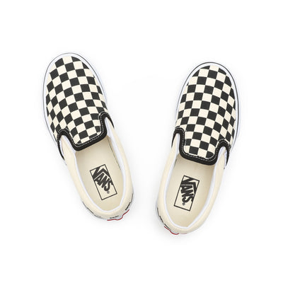 VANS- דגם UY Classic Slip-On | לבן/שחור