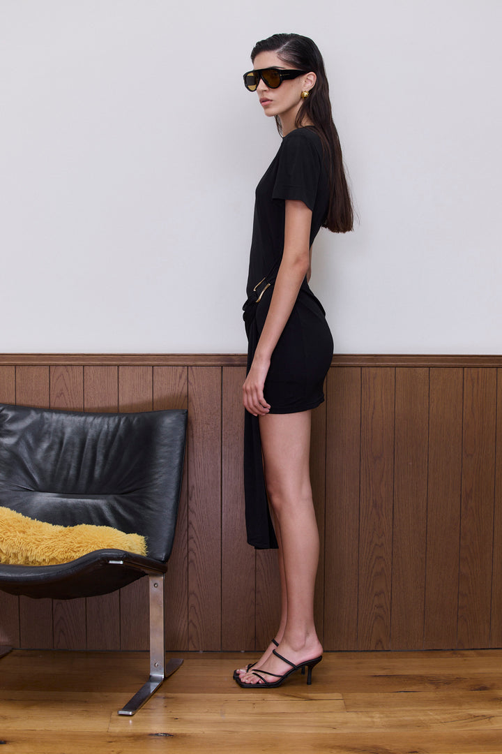 שמלת מיני אלישיה בשילוב אבזם | שחור