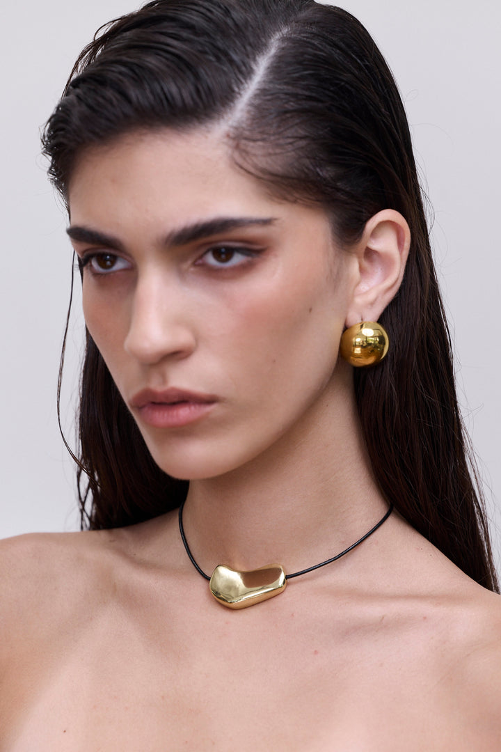 עגילי כדור צמודים ליב | זהב