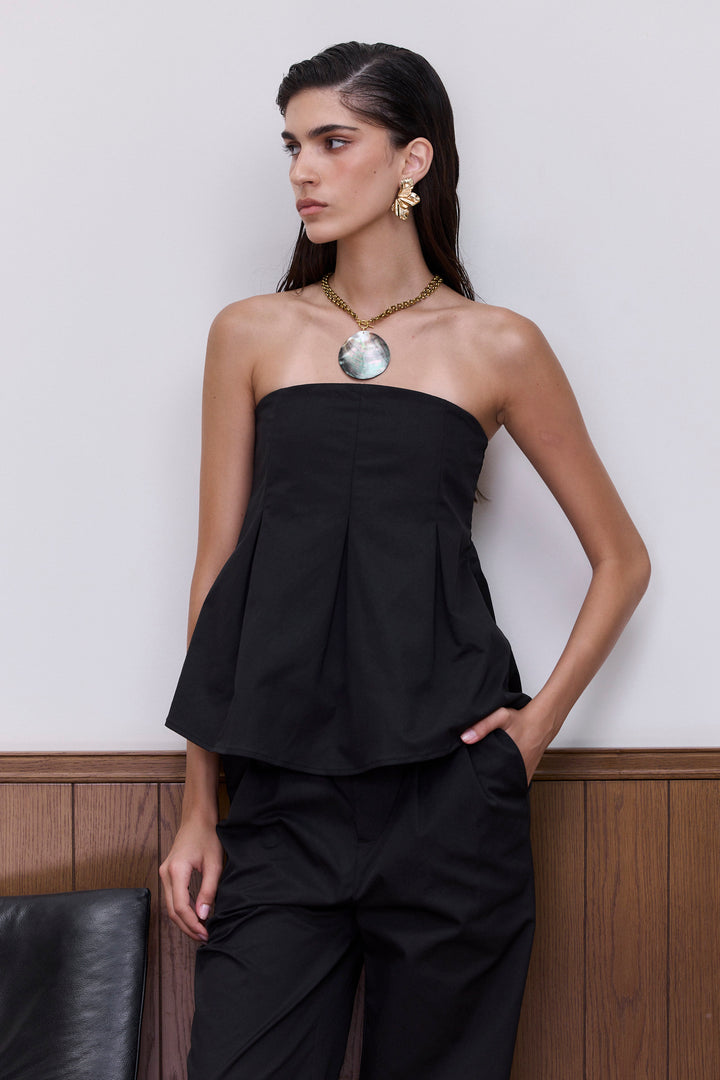 טופ סטרפלס כריסטה בשילוב קפלים | שחור