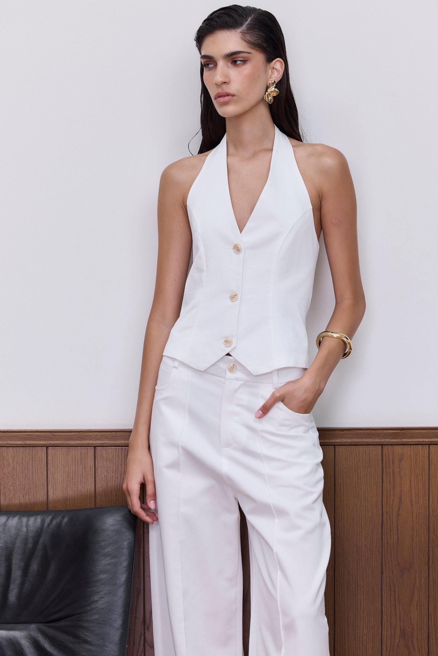 ווסט קולר אודיה כפתורים | לבן