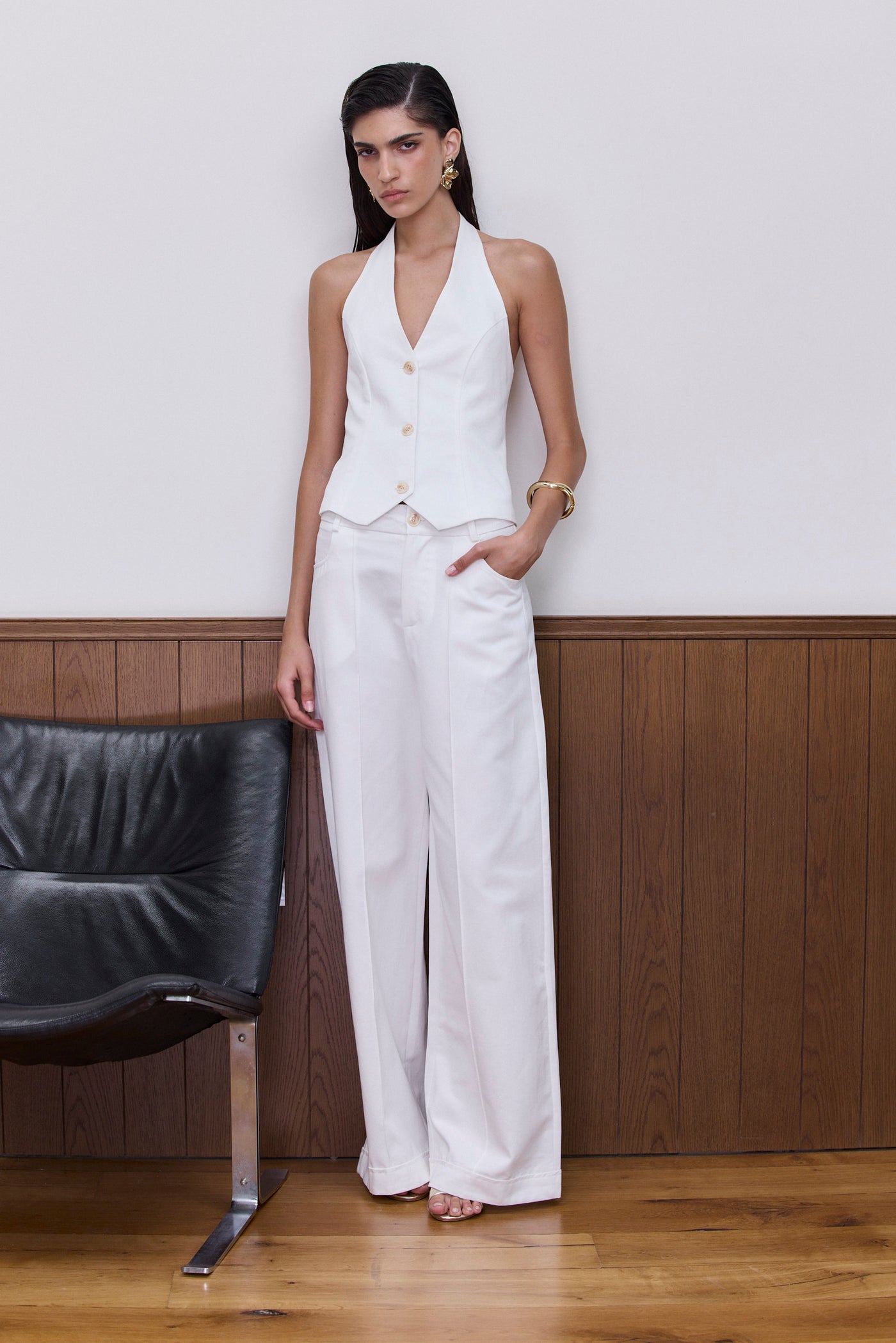 ווסט קולר אודיה כפתורים | לבן