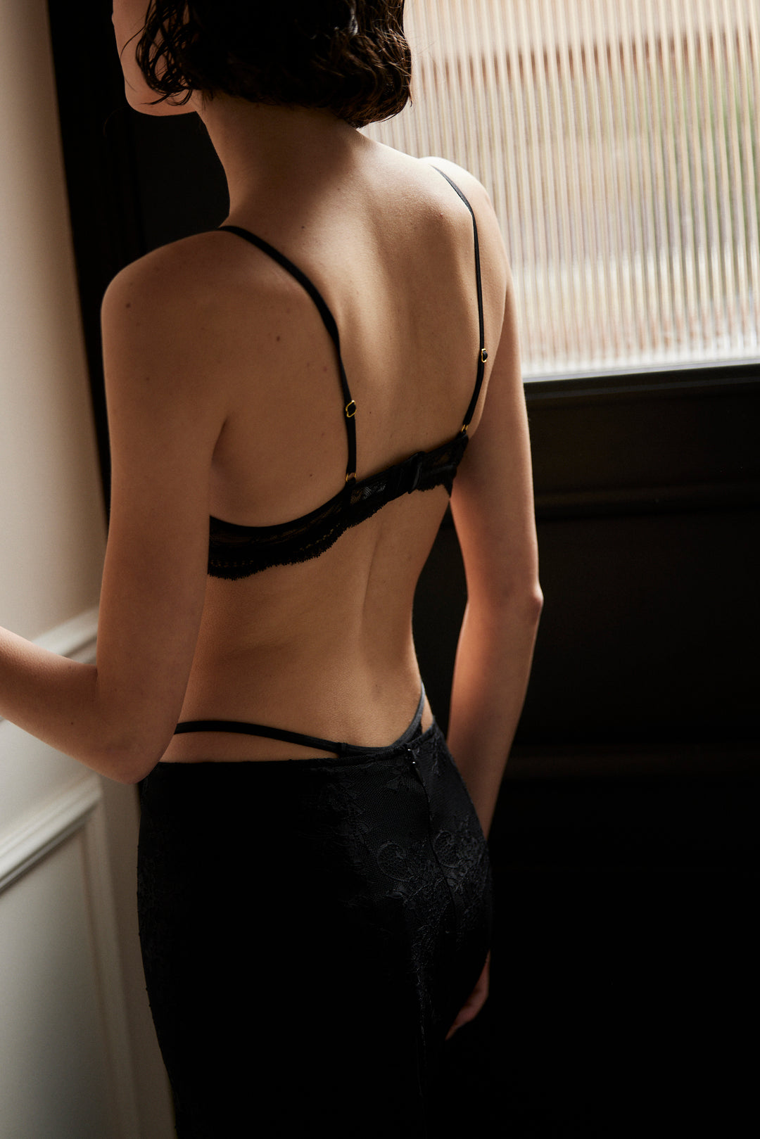 חזיית תחרה פרינסס עם ברזלים | שחור