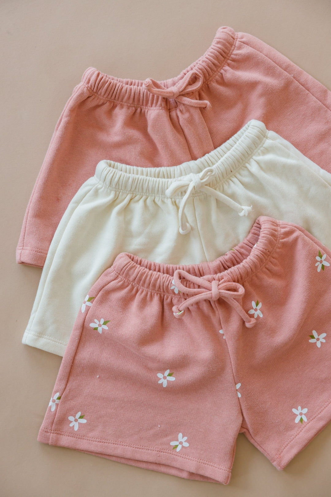 מארז מכנסי טרנינג פרנץ' טרי | אופווייט/ורוד/לבן ורוד