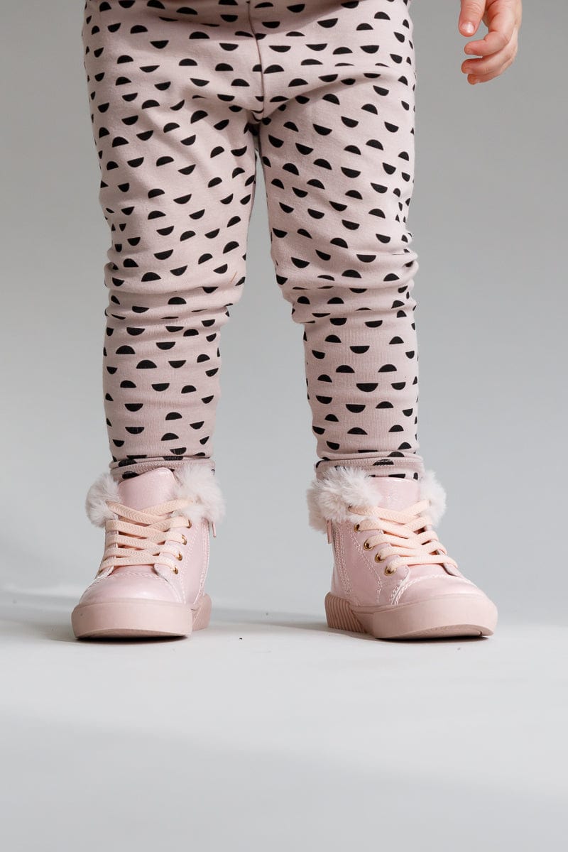 נעלי סניקרס גבוהות עם פרווה HUSH PUPPIES | ורוד