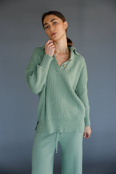 חולצת סריג רייזי כפתורים | ירוק